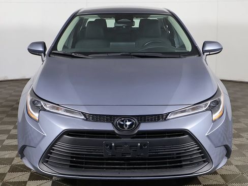Used 2023 Toyota Corolla LE FWD image 8