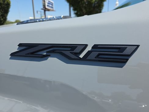 Used 2024 Chevrolet Silverado 2500 ZR2 w/ Technology Package AWD/4WD image 33