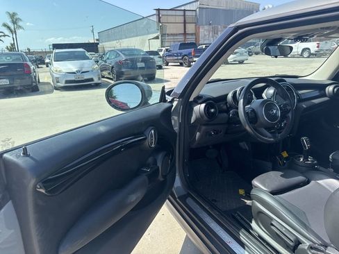 Used 2020 MINI Cooper S image 11
