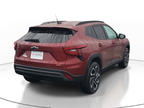 Certified 2025 Chevrolet Trax RS w/ Driver Confidence Package image 4