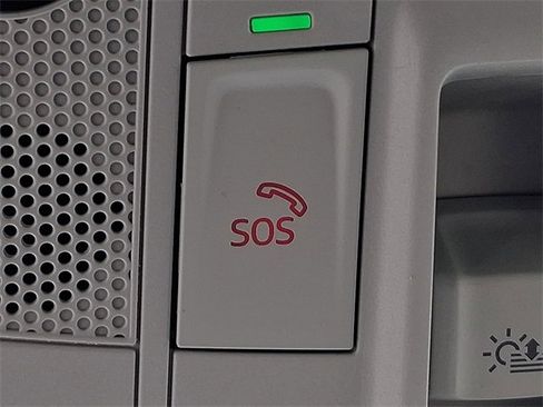 Used 2024 Audi Q3 2.0T Premium image 26