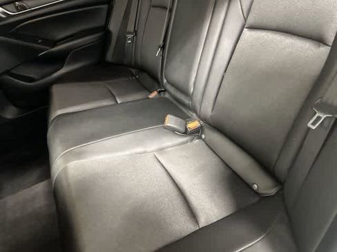 Used 2019 Honda Accord Sport image 11