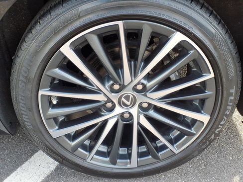 Certified 2022 Lexus ES 350 w/ Premium Package image 7