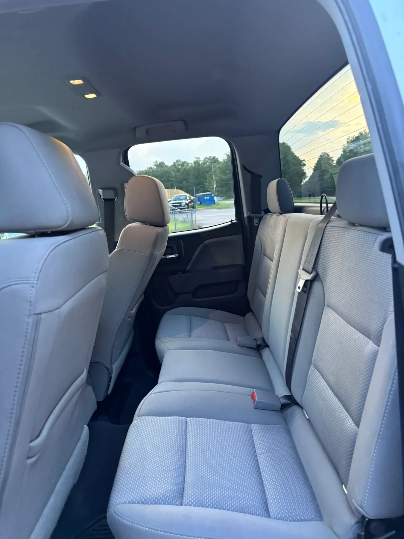 Used 2019 Chevrolet Silverado 1500 Custom w/ Custom Convenience Package AWD/4WD image 23