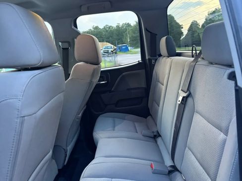 Used 2019 Chevrolet Silverado 1500 Custom w/ Custom Convenience Package AWD/4WD image 23