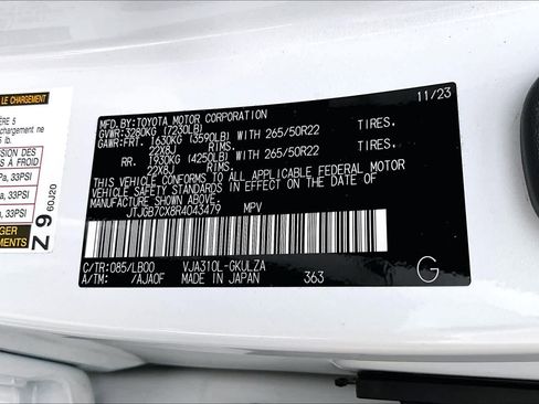 Used 2024 Lexus LX 600 4WD w/ Luxury Package image 34