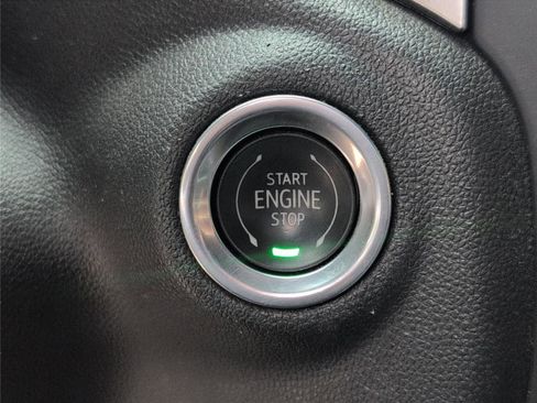 Used 2020 Chevrolet Silverado 1500 RST image 22