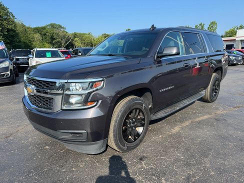 Used 2017 Chevrolet Suburban LS w/ Enhanced Driver Alert Package AWD/4WD image 1