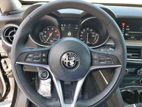 Used 2018 Alfa Romeo Stelvio Ti AWD/4WD image 21