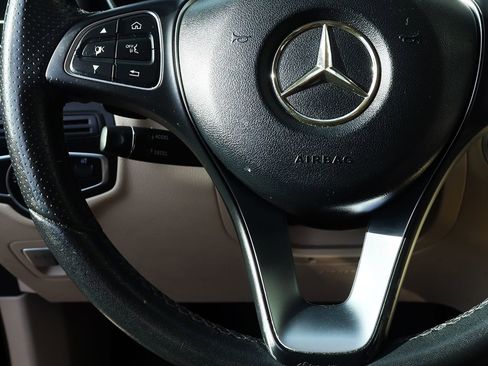 Used 2018 Mercedes-Benz GLC 300 w/ Premium Package image 52