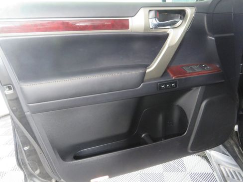 Used 2019 Lexus GX 460 Luxury image 47