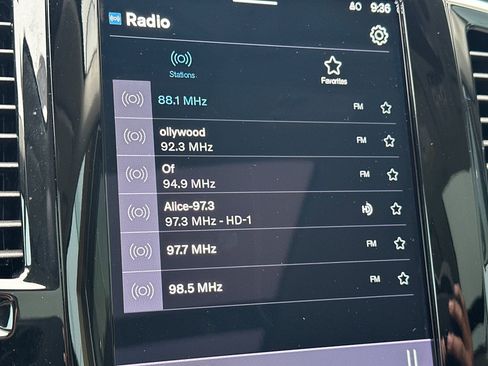 Certified 2025 Volvo XC90 T8 Plus w/ Protection Package image 22