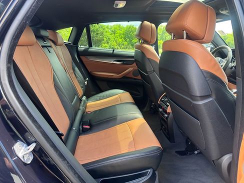 Used 2019 BMW X6 xDrive50i w/ M Sport Package AWD/4WD image 37