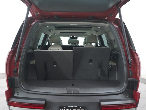 Used 2024 Hyundai Santa Fe Limited AWD/4WD image 17
