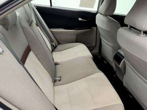 Used 2013 Toyota Camry LE FWD image 22