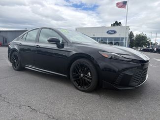 Used 2025 Toyota Camry SE FWD video 1