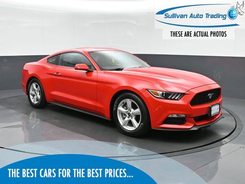 Used 2017 Ford Mustang Coupe image 1