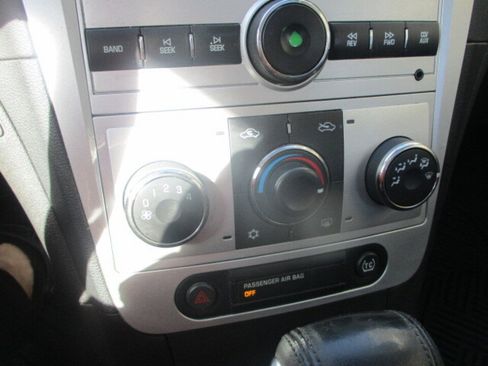 Used 2010 Chevrolet Malibu LT image 31