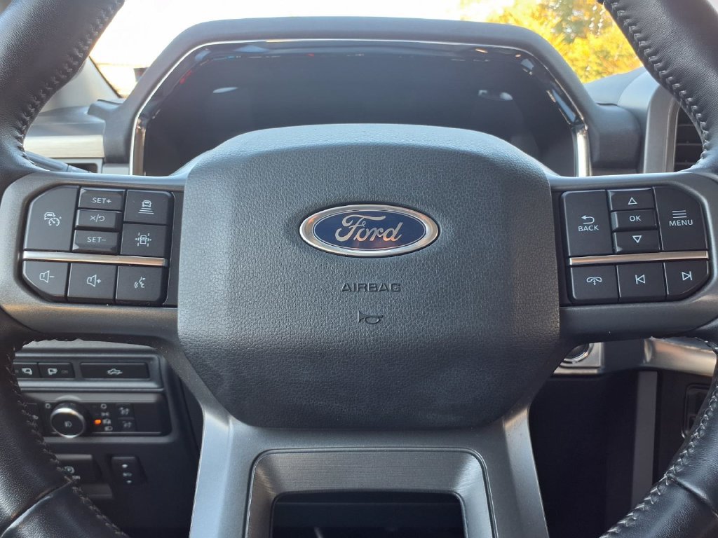 Certified 2022 Ford F150 Lariat w/ Equipment Group 502A High AWD/4WD image 31