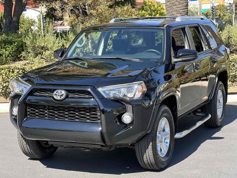 Used 2014 Toyota 4Runner SR5 image 21