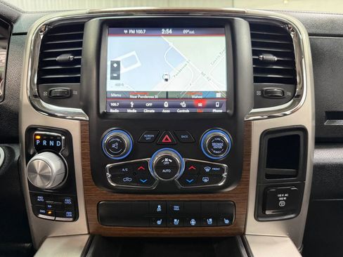 Used 2018 RAM 1500 Laramie w/ Convenience Group AWD/4WD image 21