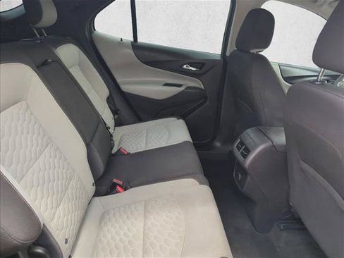 Used 2018 Chevrolet Equinox LS w/ LPO, Cargo Package FWD image 18