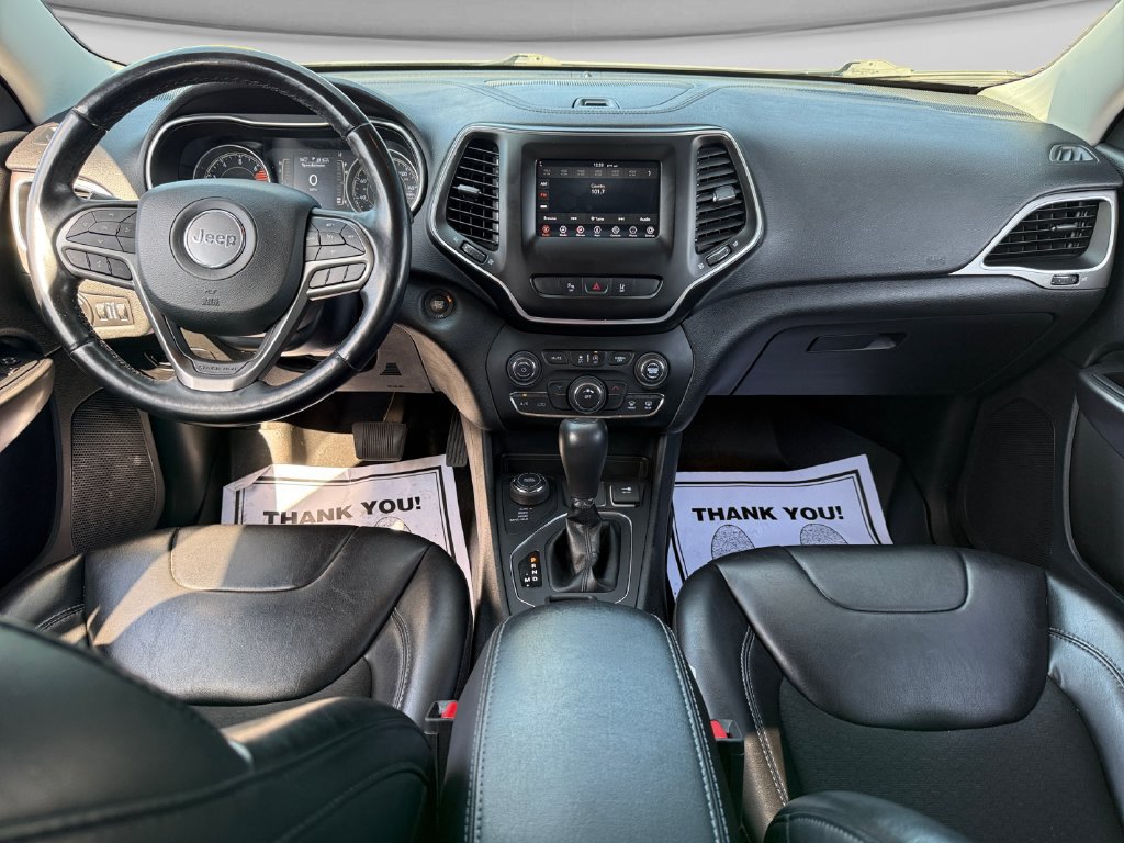 Used 2021 Jeep Cherokee Latitude Plus AWD/4WD image 22