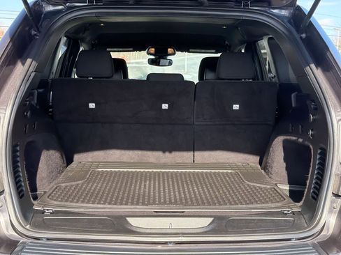 Used 2017 Jeep Grand Cherokee Laredo w/ Quick Order Package 23E image 34