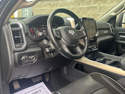 Used 2023 RAM 2500 Laramie AWD/4WD image 8