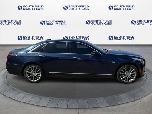 Used 2017 Cadillac CT6 Luxury AWD/4WD image 8