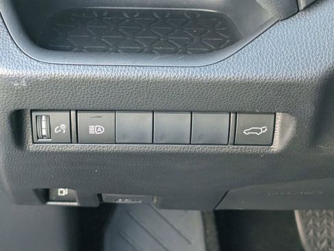 Used 2019 Toyota RAV4 XSE image 22