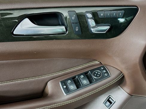 Used 2017 Mercedes-Benz GLS 450 4MATIC image 15