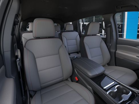 New 2026 Chevrolet Traverse LT FWD image 18