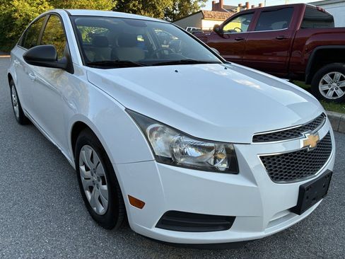Used 2012 Chevrolet Cruze LS w/ Connectivity Package FWD image 3