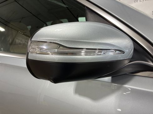 Used 2025 Mercedes-Benz GLE 450e GLE 450e image 31