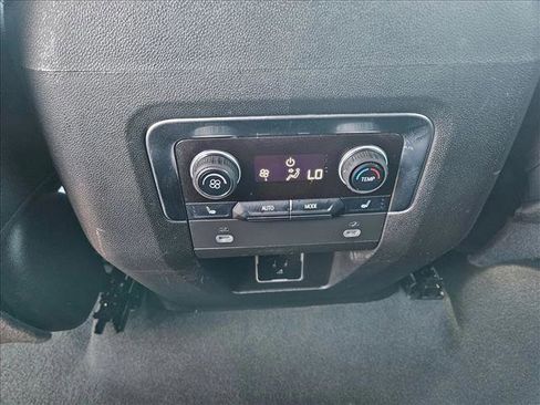 Used 2023 Chevrolet Tahoe LT w/ Luxury Package image 16