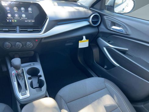 New 2026 Chevrolet Trax LS w/ LS Convenience Package image 28