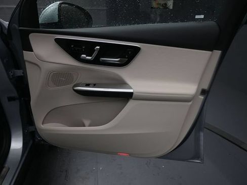 Used 2026 Mercedes-Benz GLC 300 image 28