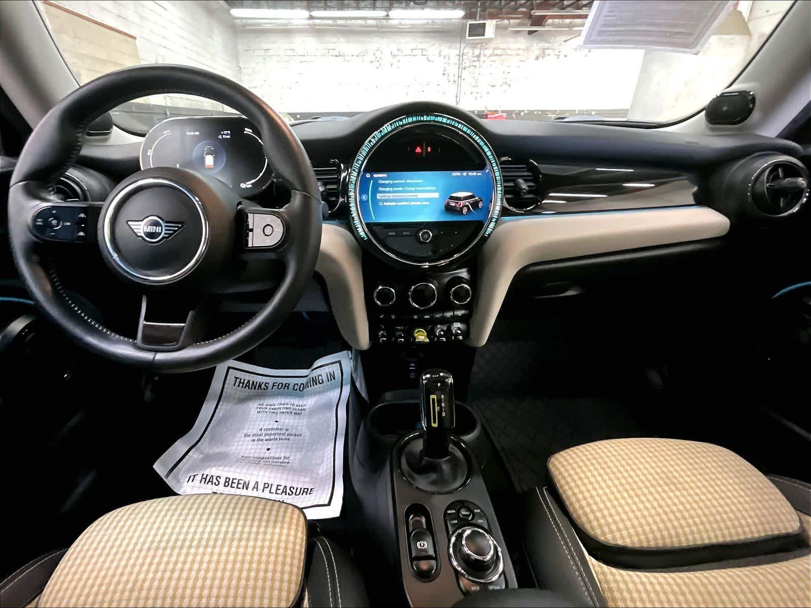 Used 2024 MINI Cooper SE FWD image 19