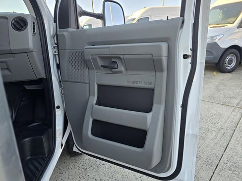 Used 2024 Ford E-350 and Econoline 350 Super Duty w/ Driver's Safety Package image 30