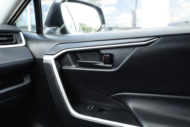 Used 2025 Toyota RAV4 LE FWD image 24