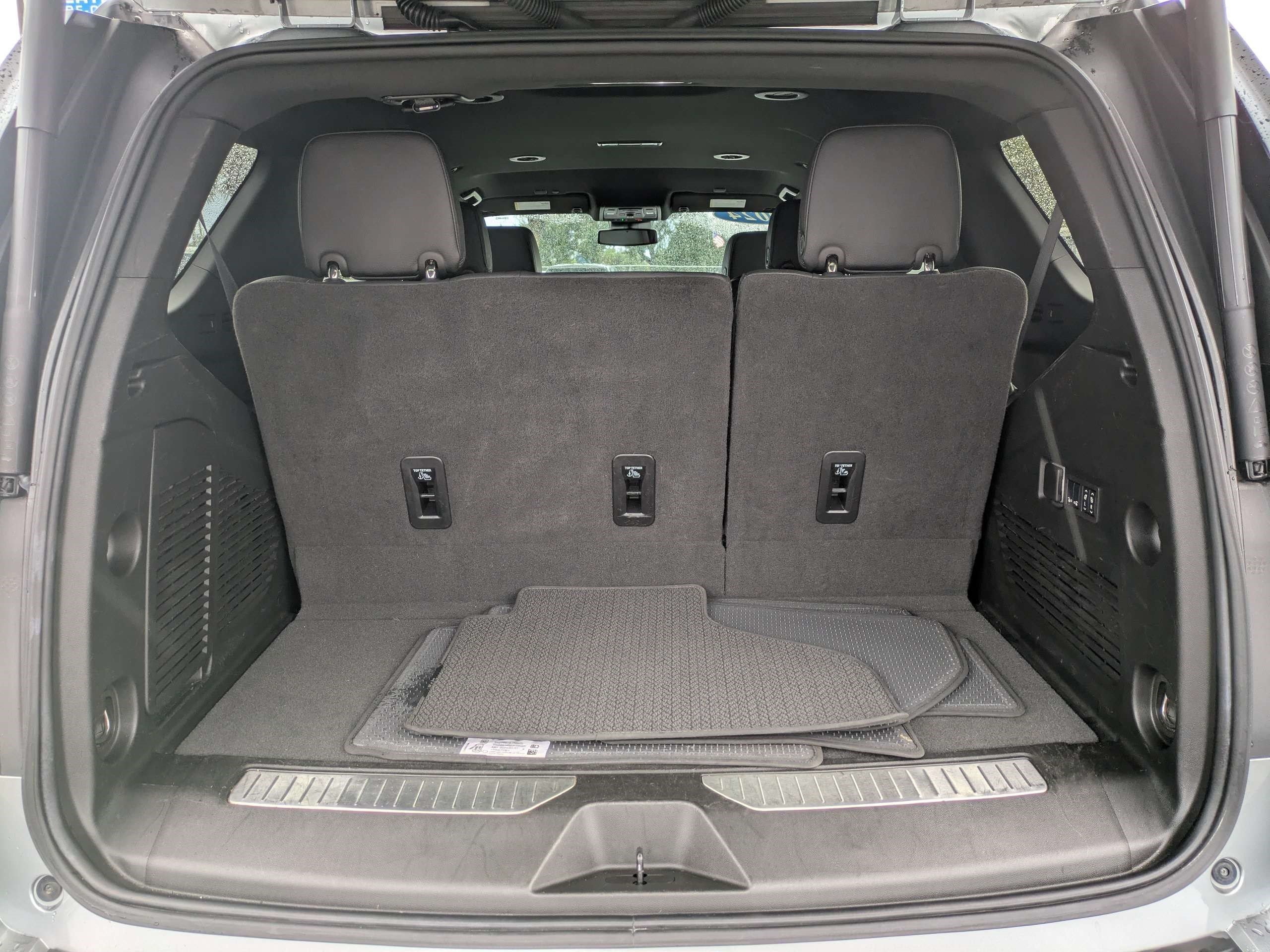 Used 2024 GMC Yukon Denali RWD image 14