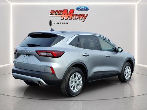 Used 2024 Ford Escape Active w/ Tech Pack #2 AWD/4WD image 4