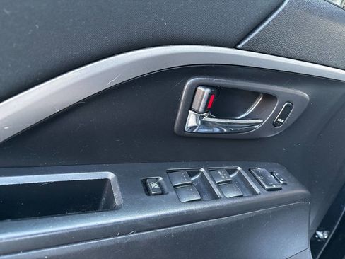 Used 2015 MAZDA MAZDA5 Sport image 14