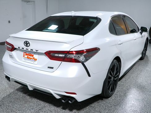 Used 2023 Toyota Camry XSE FWD image 7