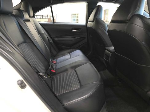 Used 2020 Toyota Corolla XSE FWD image 24
