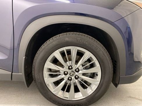 Used 2026 Toyota Grand Highlander AWD image 8