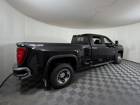 New 2026 Chevrolet Silverado 3500 LTZ image 4