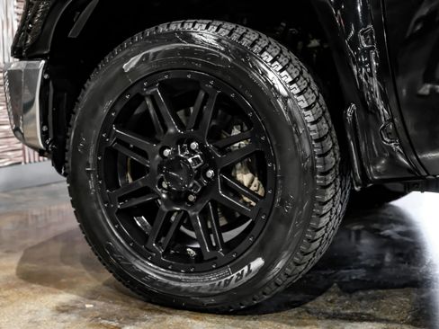 Used 2019 Toyota Tundra SR5 w/ SR5 Upgrade Package AWD/4WD image 66