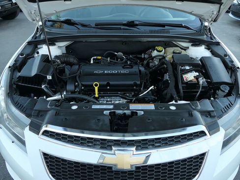Used 2014 Chevrolet Cruze LS image 27